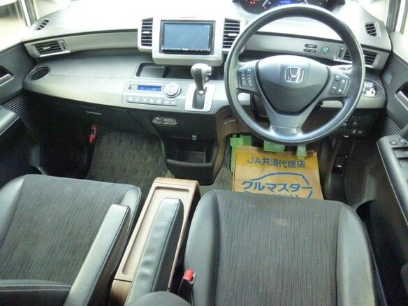 2016 Honda Freed I Рестайлинг 2, белый, 939000 рублей - вид 5