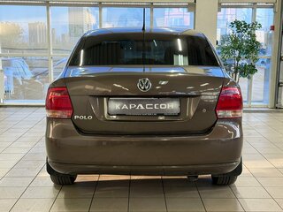 2015 Volkswagen Polo V, коричневый, 865000 рублей, вид 4
