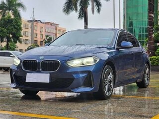 2022 BMW 1 серии 120i III (F52) Рестайлинг, синий, 1420000 рублей, вид 1