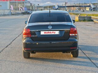 2016 Volkswagen Polo V Рестайлинг, серый, 850000 рублей, вид 4