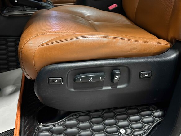 2012 Lexus LX 570 III Рестайлинг, белый, 4190000 рублей - вид 28