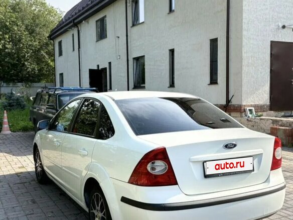 2005 Ford Focus II, белый, 380000 рублей - вид 4