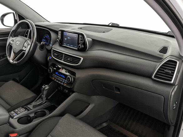 2018 Hyundai Tucson III Рестайлинг, белый, 2220000 рублей - вид 12