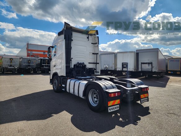2017 Volvo FH, белый, 6250000 рублей - вид 6