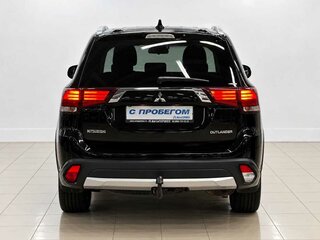 2017 Mitsubishi Outlander III Рестайлинг 2, чёрный, 1720000 рублей, вид 3