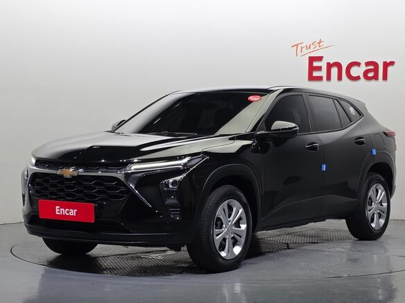 2023 Chevrolet Trax II, чёрный - вид 1