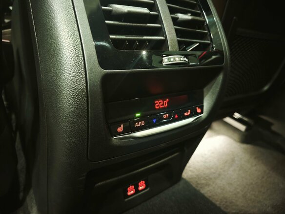 2025 BMW X4 20i II (G02) Рестайлинг, белый, 8200000 рублей - вид 22
