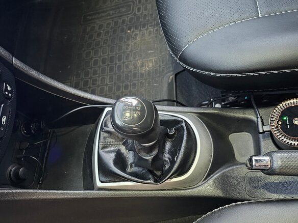 2011 Hyundai Solaris I, серый, 700000 рублей - вид 20