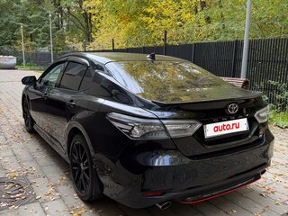 2021 Toyota Camry VIII (XV70), чёрный, 4000000 рублей, вид 5
