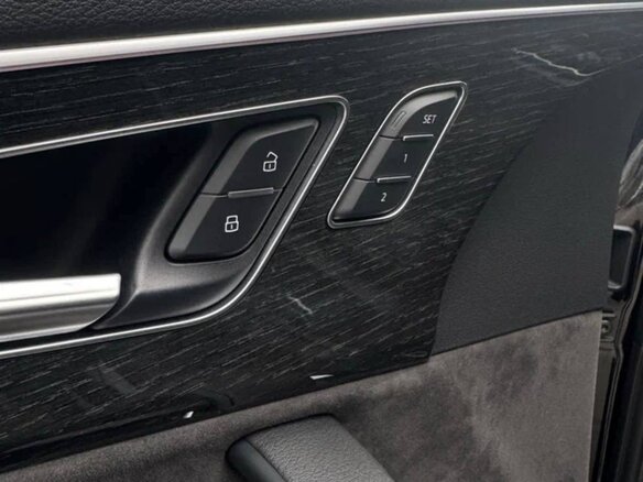 2020 Audi Q7 45 TDI II (4M) Рестайлинг, синий, 7990000 рублей - вид 6