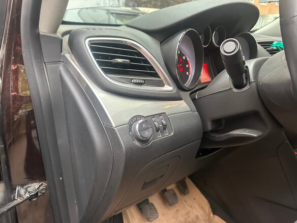 2014 Opel Mokka I, коричневый - вид 7