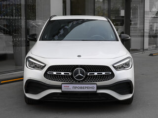 2020 Mercedes-Benz GLA 250 II (H247), белый, 3549000 рублей, вид 2