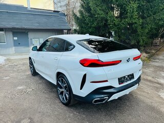 2021 BMW X6 30d III (G06), белый, 8240000 рублей, вид 2