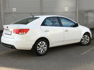2011 Kia Cerato 6-speed II, белый, 639000 рублей, вид 5
