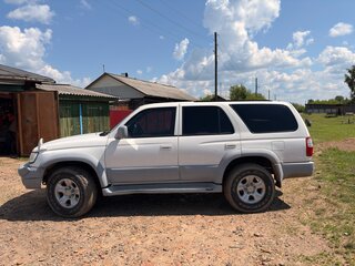 2000 Toyota Hilux Surf III Рестайлинг, белый, 950000 рублей, вид 1