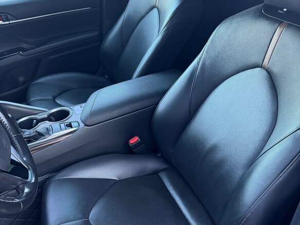 2018 Toyota Camry VIII (XV70), чёрный, 2700000 рублей - вид 22