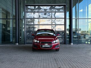 2013 Chevrolet Aveo II, красный, 449000 рублей, вид 2