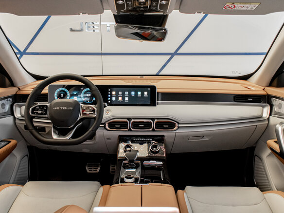 2026 Jetour X70+ I Рестайлинг, белый, 3399000 рублей - вид 14
