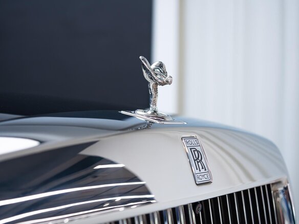 2023 Rolls-Royce Phantom Extended VIII Рестайлинг (Series II), серебристый, 50000000 рублей - вид 23