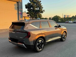 2026 Kia EV5 64.2 kWh, серый, 3640000 рублей, вид 5