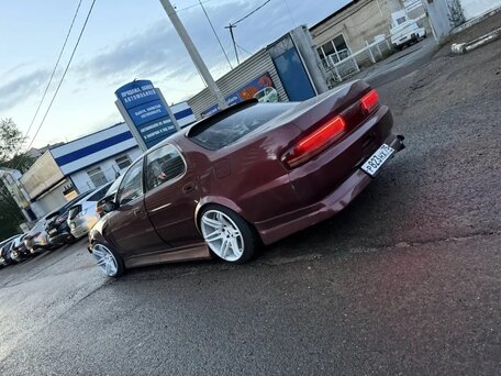 1989 Toyota Cresta III (X80), красный, 1090000 рублей, вид 4