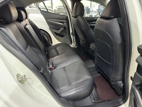 2022 Mazda 3 Axela IV (BP), белый, 1437000 рублей - вид 9