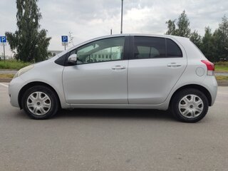 2009 Toyota Vitz II (XP90), серый, 570000 рублей, вид 2
