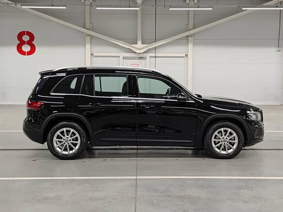 2020 Mercedes-Benz GLB 200 I (X247), чёрный, 2680000 рублей - вид 3