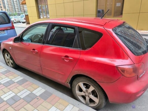 2004 Mazda 3 I (BK), красный, 320000 рублей - вид 2