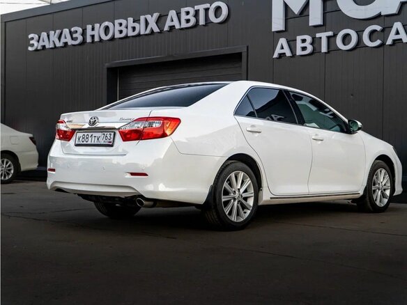2013 Toyota Camry VII (XV50), белый - вид 6