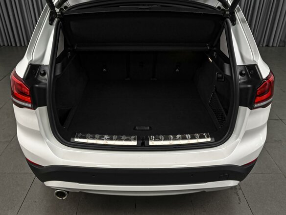 2021 BMW X1 18i sDrive II (F48) Рестайлинг, белый, 2999000 рублей - вид 23