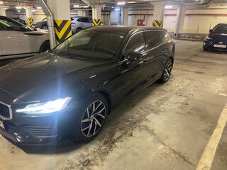 2019 Volvo V60 II, чёрный, 2800000 рублей, вид 3