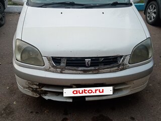 2000 Toyota Raum I, белый, 340000 рублей, вид 1