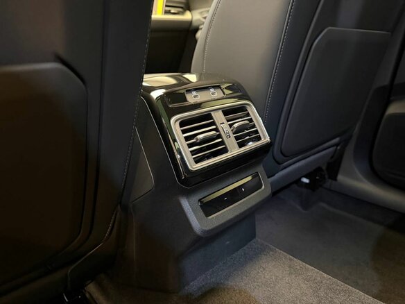 2026 Audi Q5 L III (GU), чёрный, 6650000 рублей - вид 13