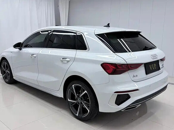 2023 Audi A3 Sportback 35 TFSI IV (8Y), белый, 2110002 рублей - вид 4
