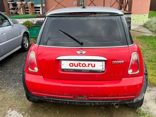 2006 Mini Hatch Cooper I (R50), красный, 550000 рублей, вид 3