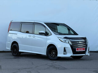 2017 Toyota Noah III (R80), белый, 1938000 рублей, вид 4