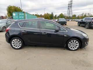 2013 Opel Astra J Рестайлинг, чёрный, 649000 рублей, вид 4