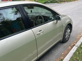 2005 Nissan Tiida Latio I, серебристый, 380000 рублей, вид 4