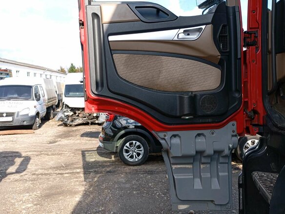 2023 Sinotruk Howo T5G, красный, 6050000 рублей - вид 9