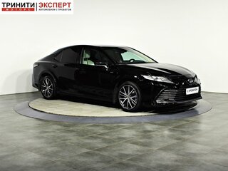 2021 Toyota Camry VIII (XV70) Рестайлинг, чёрный, 2877000 рублей, вид 3