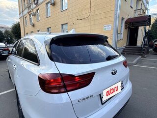 2019 Kia Ceed III, белый, 1730000 рублей, вид 4