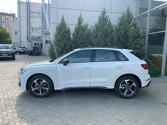 2026 Audi Q3 35 TFSI II (F3), белый, 4400000 рублей - вид 1