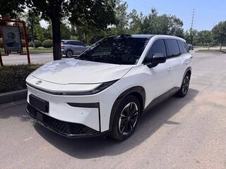 2026 Toyota bZ3X 58.3 kWh, белый, 2850000 рублей, вид 1