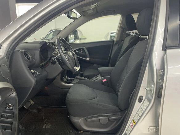 2010 Toyota RAV4 III (XA30), серебристый - вид 8