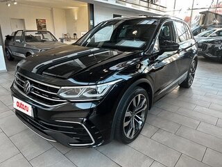 2023 Volkswagen Tiguan II Рестайлинг, чёрный, 4131855 рублей, вид 1