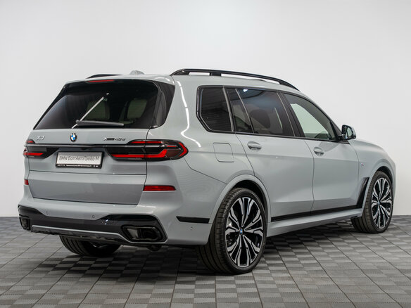 2026 BMW X7 40d I (G07) Рестайлинг, серый, 18990000 рублей - вид 1