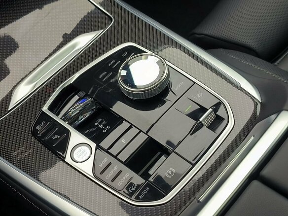 2026 BMW X7 40d I (G07) Рестайлинг, серый, 19250000 рублей - вид 20