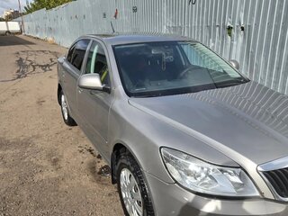 2011 Skoda Octavia II (A5) Рестайлинг, серый, 750000 рублей, вид 1