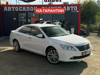 2013 Toyota Camry VII (XV50), белый, 1499000 рублей, вид 1